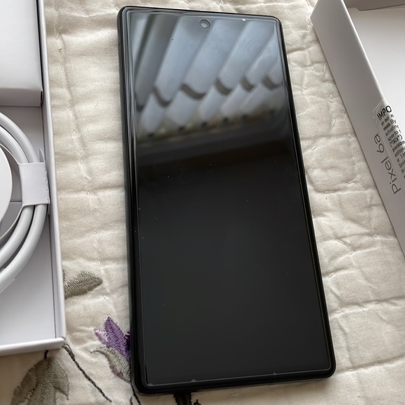 Google Pixel 6a Black 128gb - Picture 7 of 8